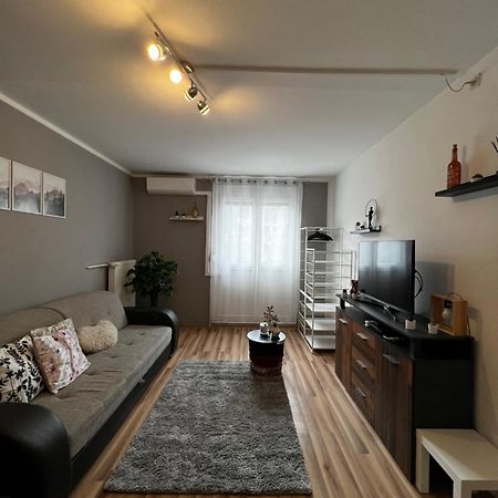 Renapartman Печ Екстер'єр фото